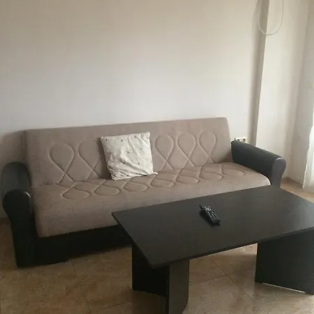 Midia Grand 아파트 아헬로이