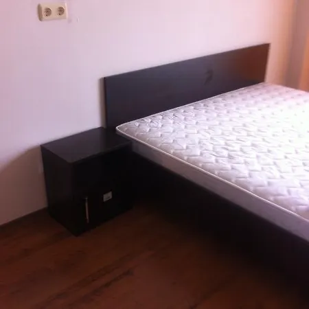 Midia Grand Aheloy